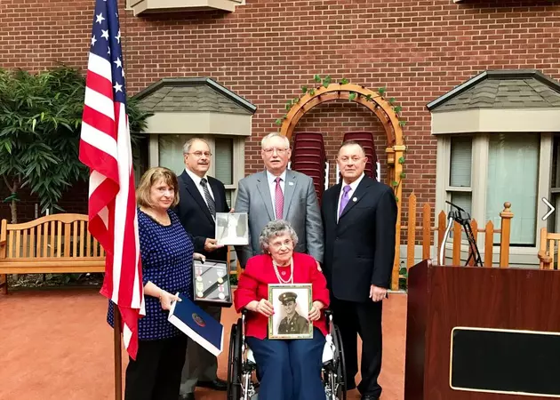 Hanna Presents Medals To Family Of Utica World War II Veteran