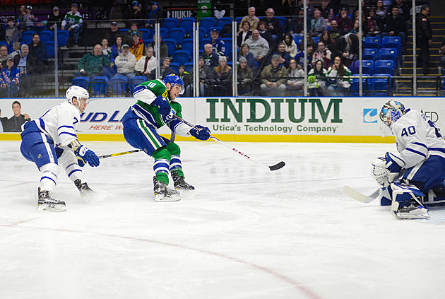 Canucks Recall Gaunce From Comets