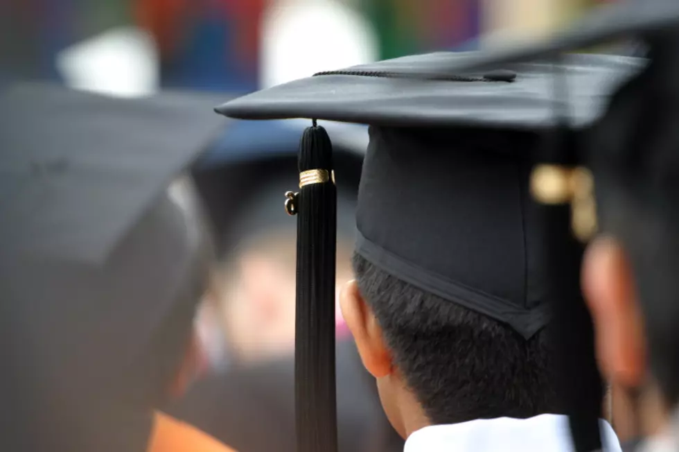 NY Releases Guidelines For Graduation Ceremonies