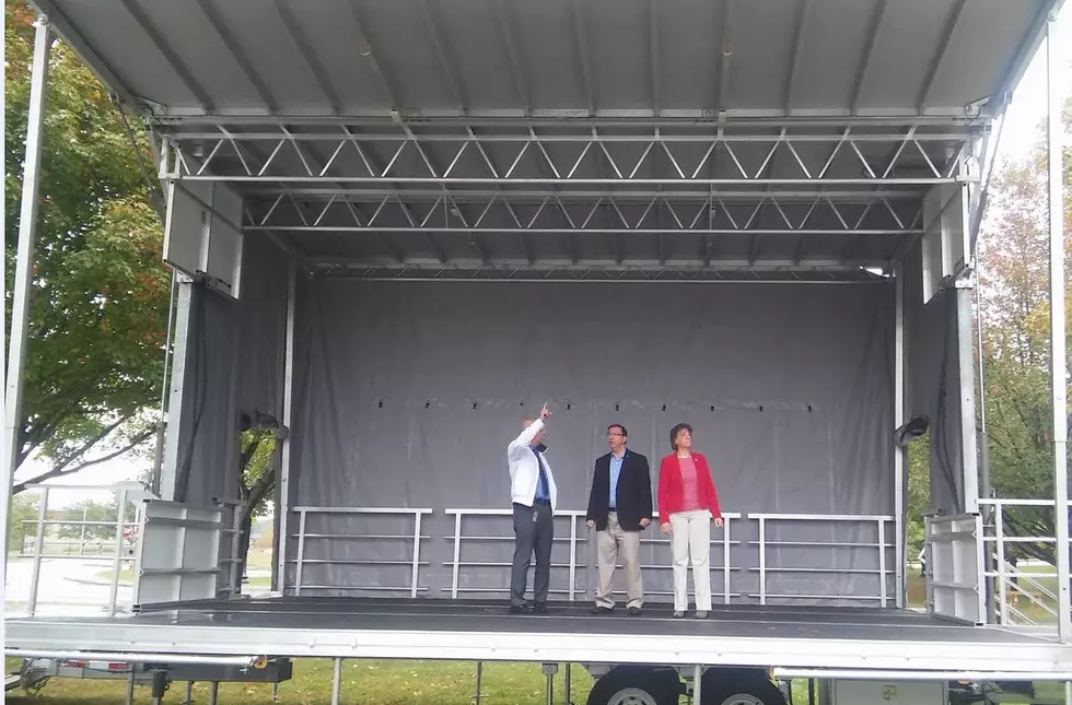 Ribbon Cutting Held For Rome Portable Stage