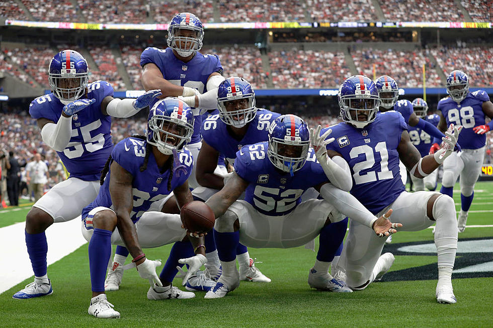 Giants Get First Win, 27-22, in Houston