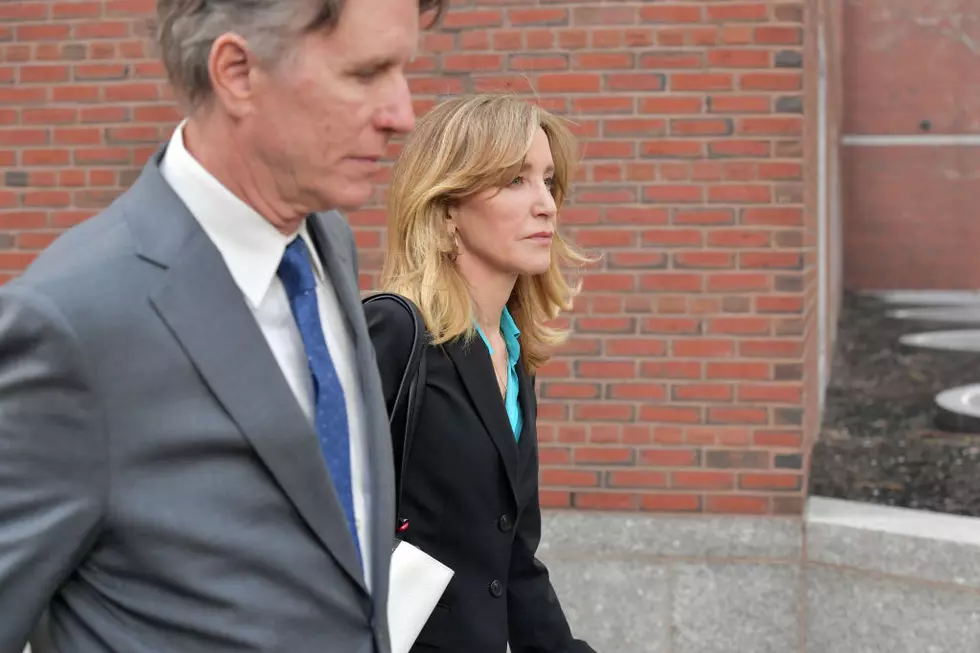 Huffman, 12 Other Parents To Plead Guilty In College Scheme