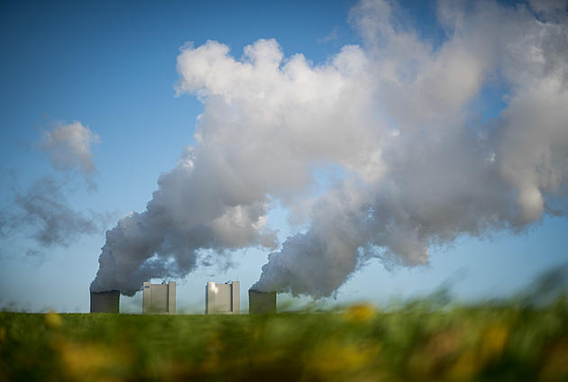 EPA Defies Climate Warnings, Gives Coal Plants a Reprieve