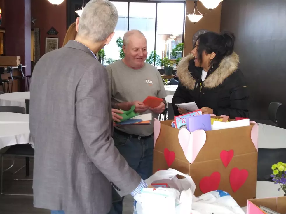 Brindisi Deliver Valentine’s Day Cards To Local Veterans