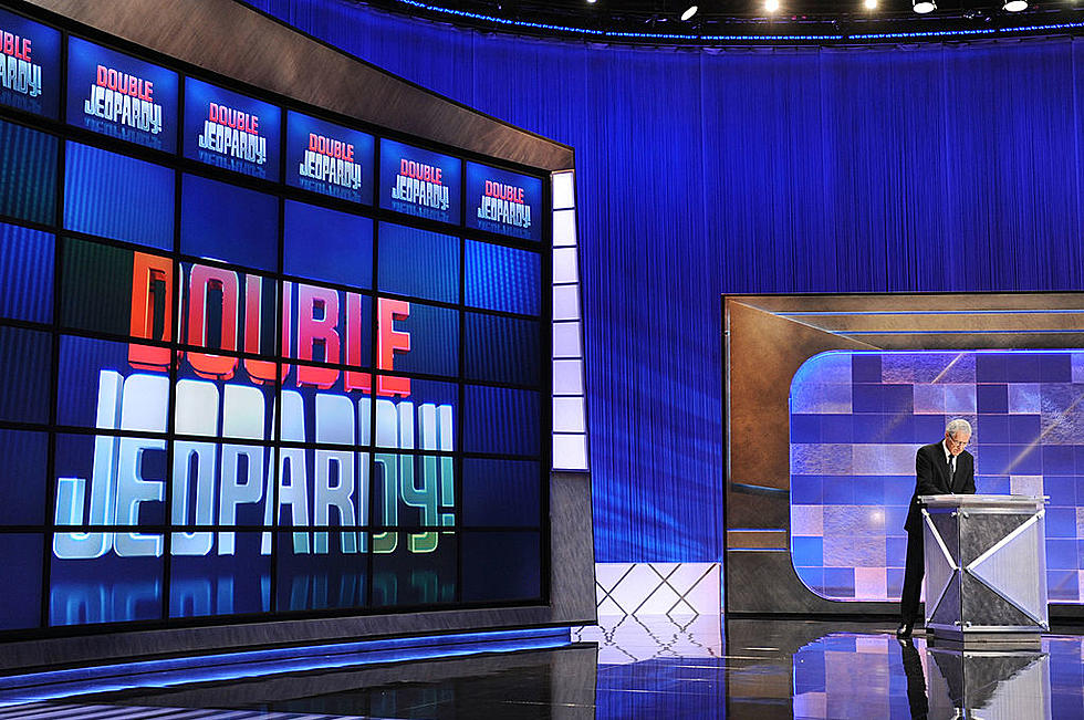 &#8216;Jeopardy!&#8217; Champion Amy Schneider Robbed in Oakland