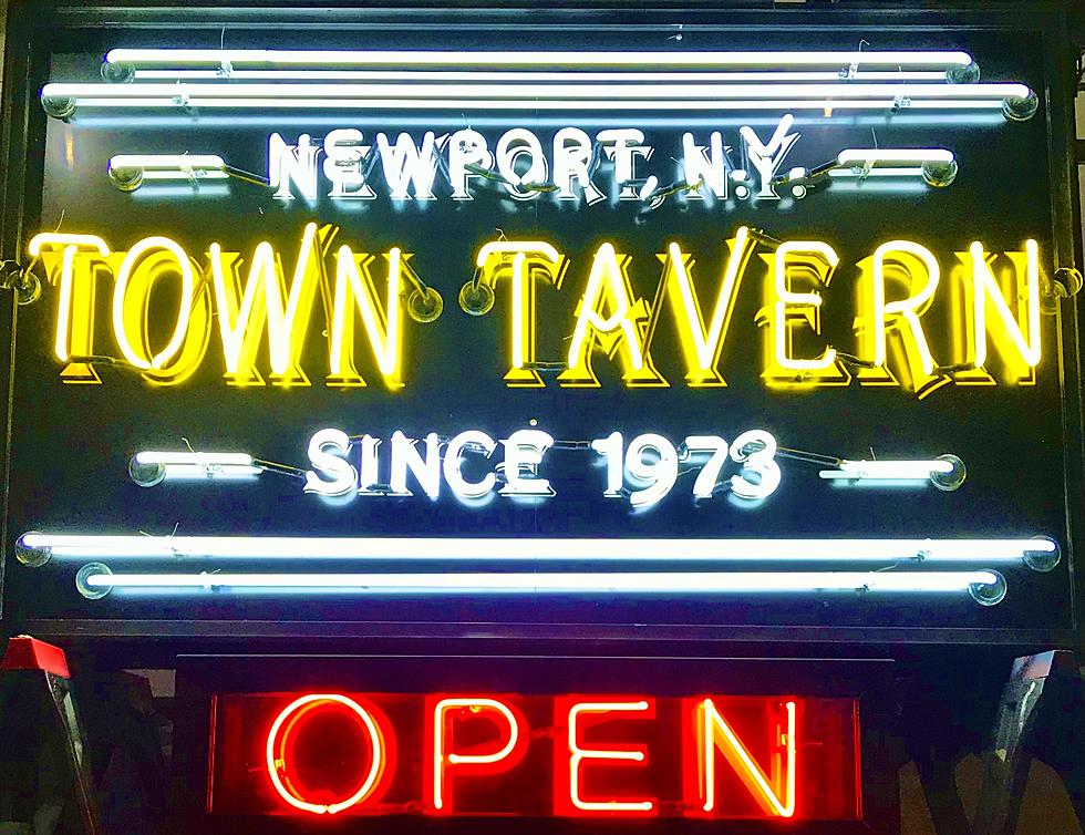 Check Out These 43 Amazing Classic Custom-Made Neon Signs