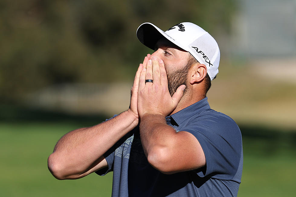 World’s No.1 Golfer Misses Put A Toddler Could Make – Watch Jon Rahm Miss Tap In Putt