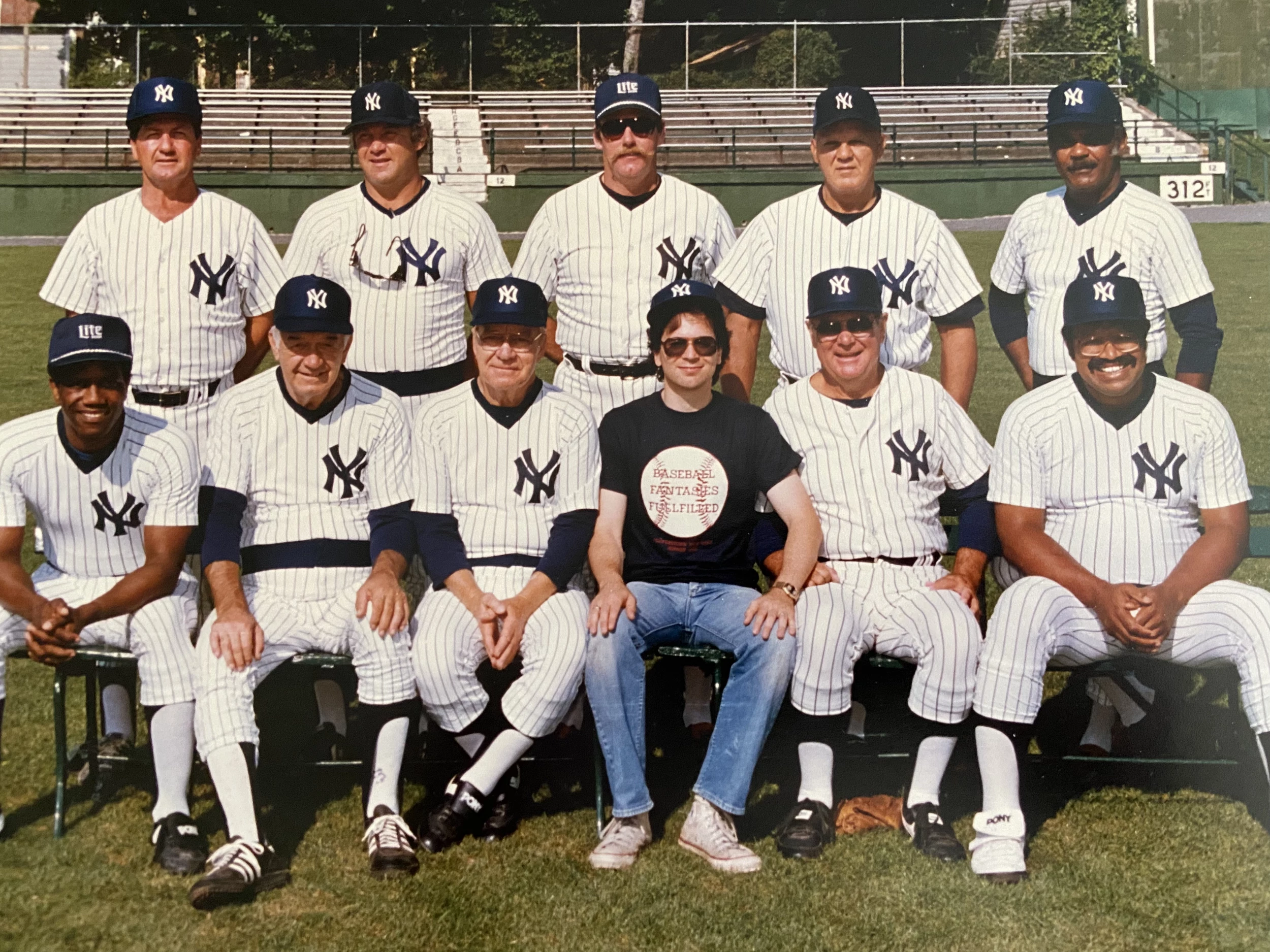 Gen2 Youth New York Yankees Joey Gallo #13 T-Shirt - Navy - M - M (Medium)