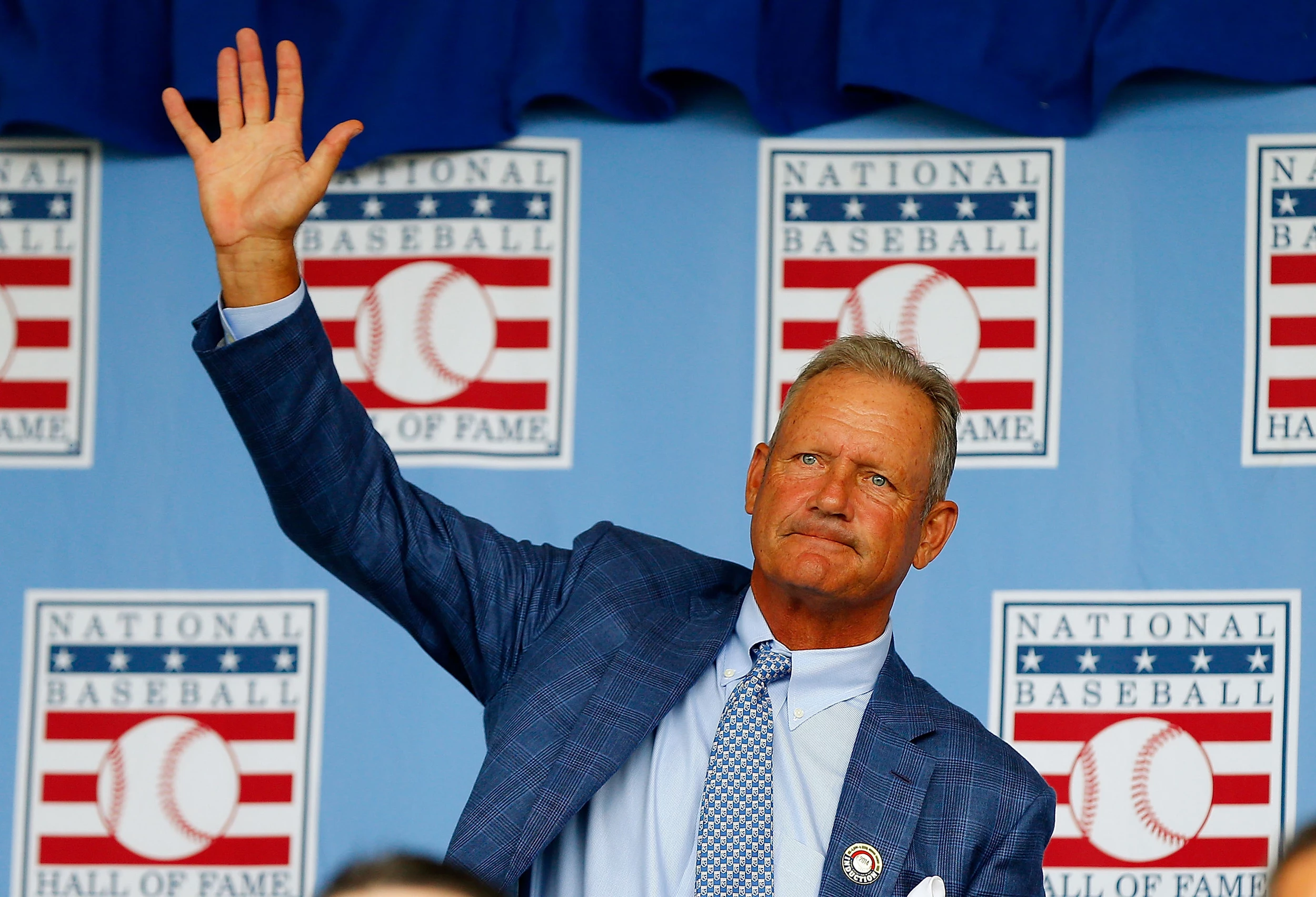 George Brett, current Royals players show off the powder blues