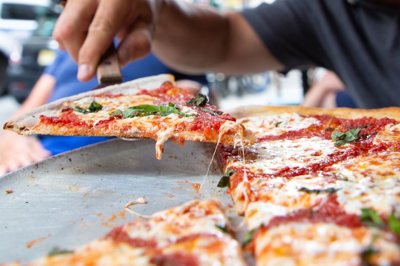 According to Chefs, the Best Pizza Slice in America Is Sold in New York