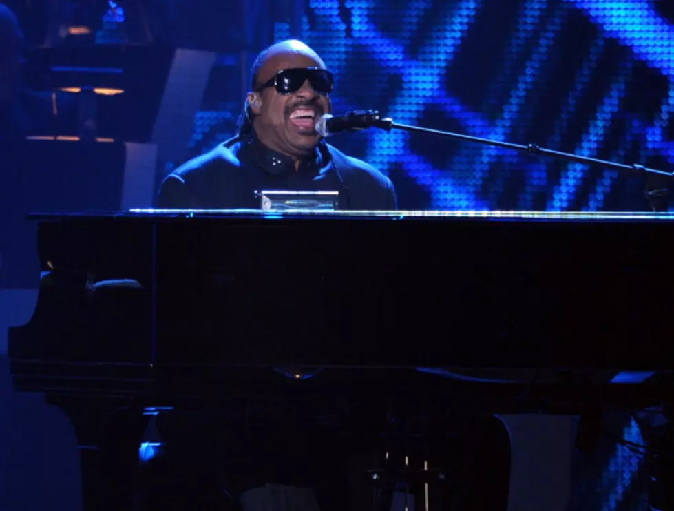 Stevie Wonder Auctioning Piano For Charity