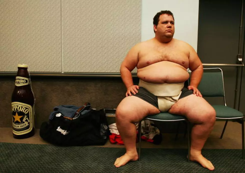 400 Pound Sumo Wrestler Sets World Record