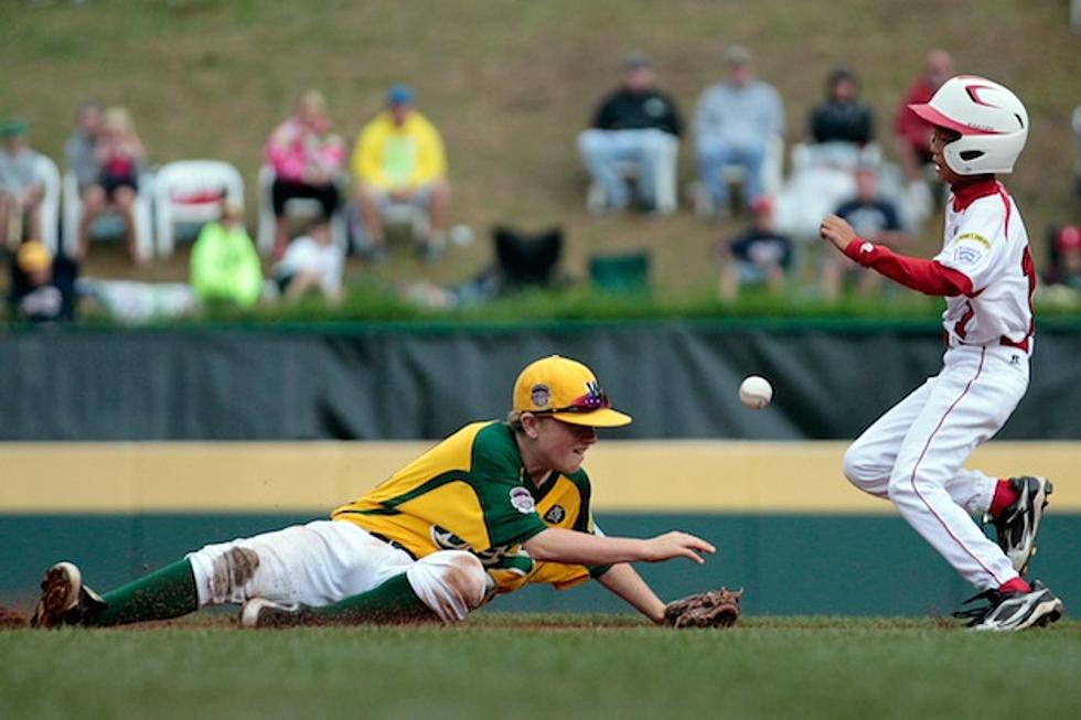 12 Signs Your Kid Is Throwing Games for His Little League Team