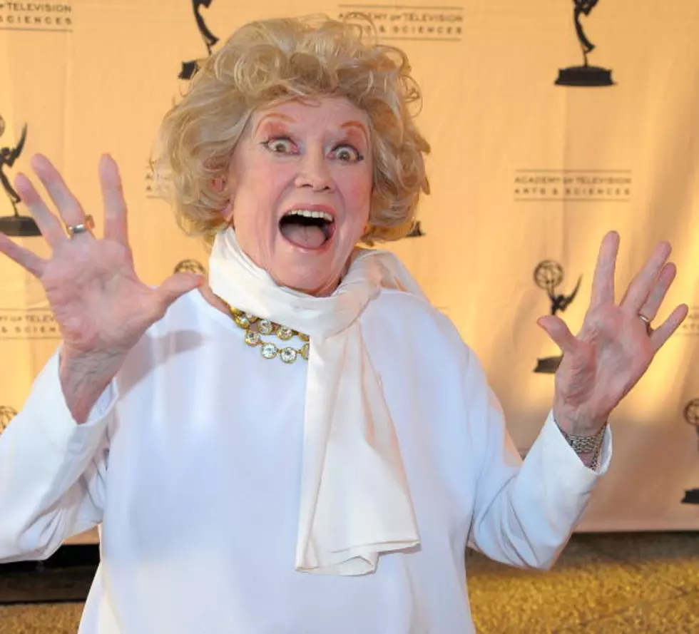 Davey&#8217;s Dirty Laundry- Phyllis Diller Dead at 95