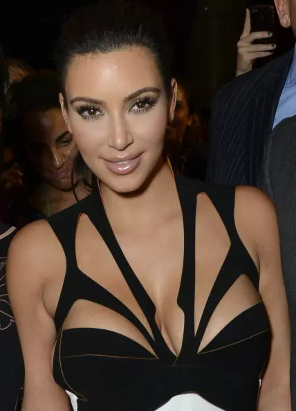 Learn breast size with celebrities – MenLike