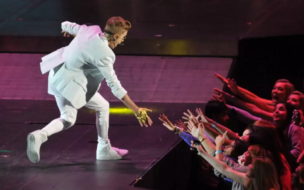 Justin Bieber Gets Attacked By A Stage Crasher In Dubai