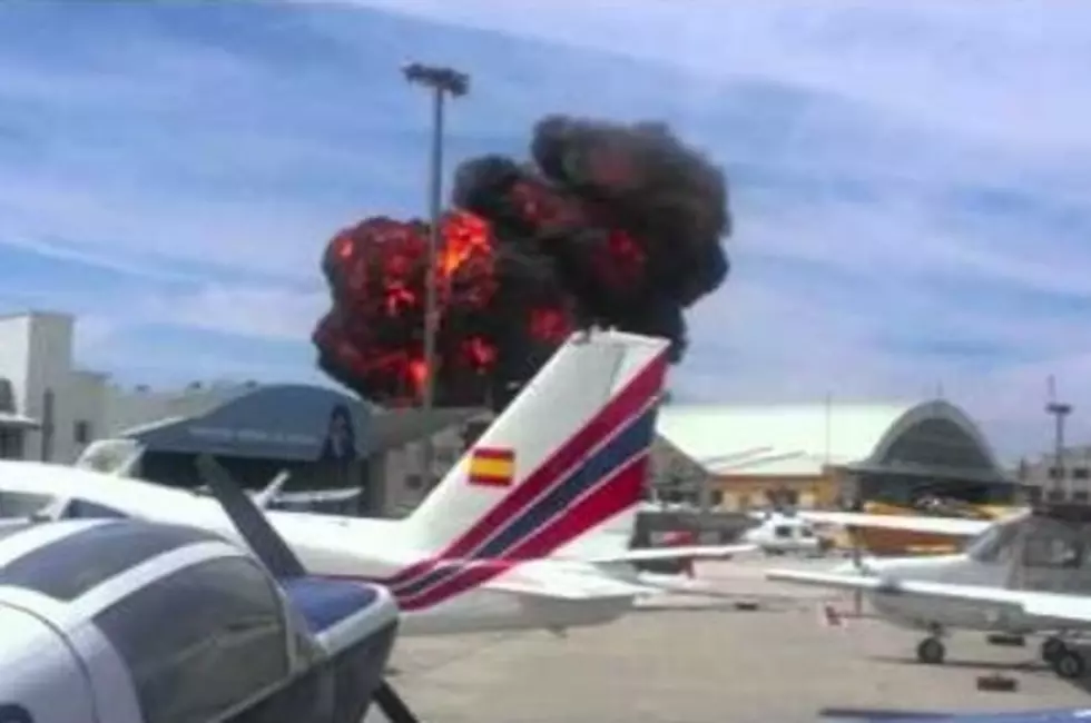 Disaster &#8211; See Video Of Plane Crash At Air Show In Madrid Yesterday (Accidente en Cuatro Vientos)