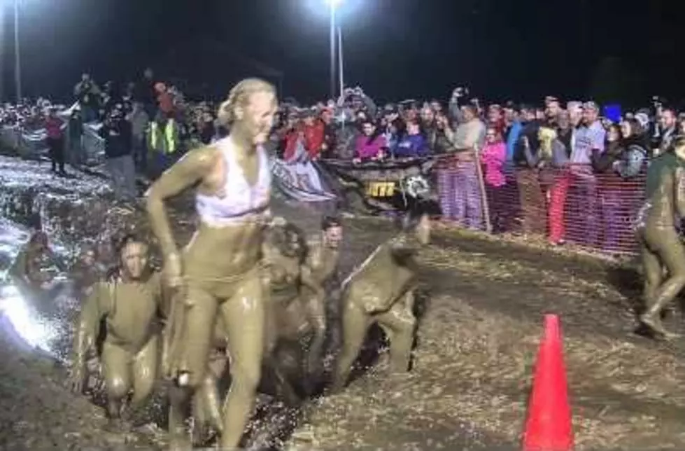 Mud Pit Scavenger Hunt (AKA Girls Wrestling) Fun At The Redneck Games [Video]