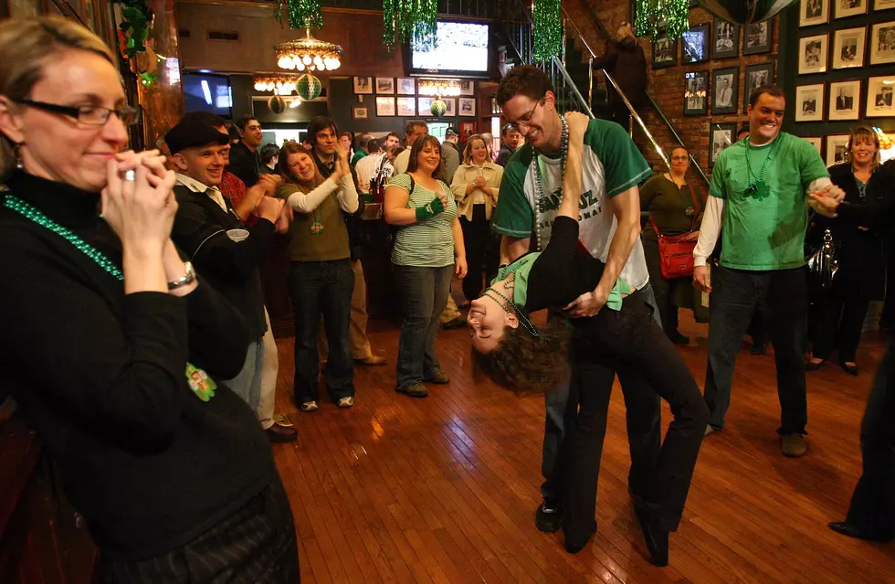 Toast A Green Beer On St. Patrick’s Day [VIDEO]