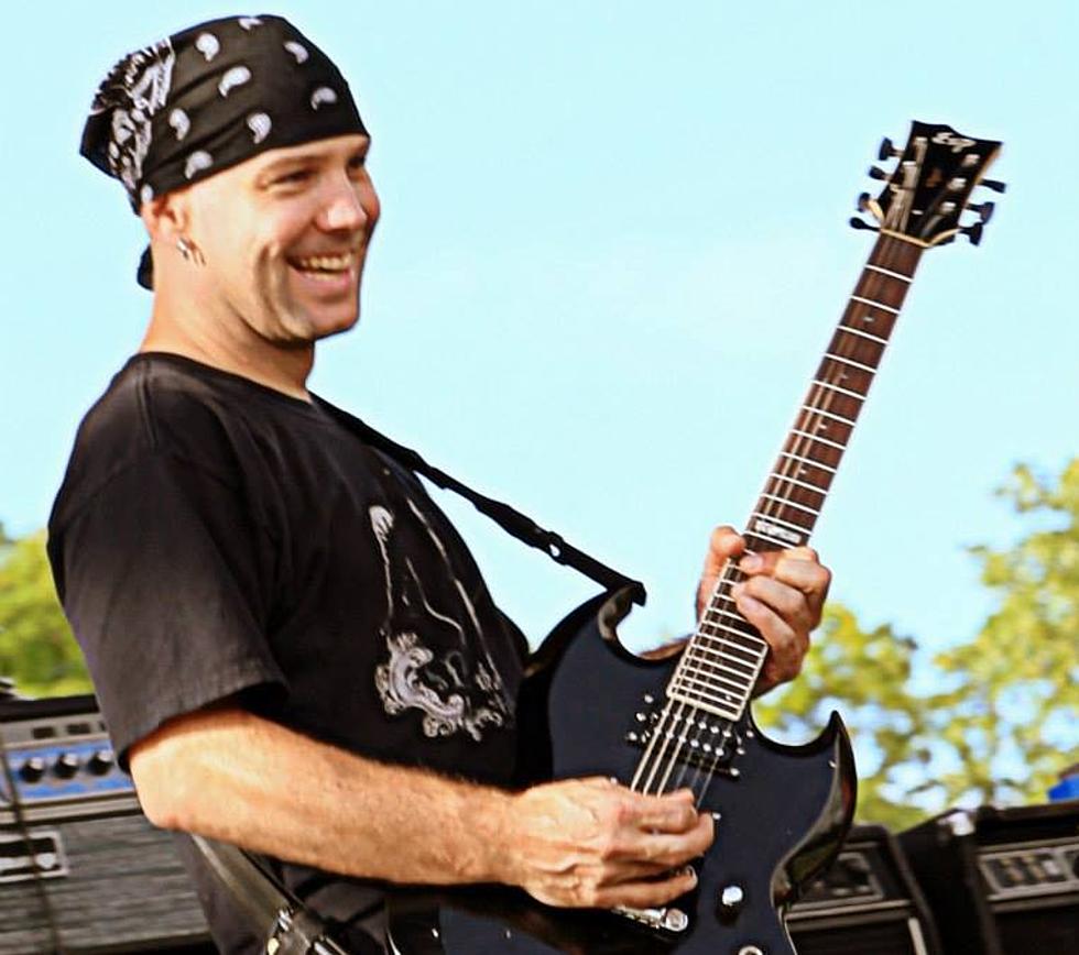 Meet Dave King &#8211; CNY&#8217;s REAL Guitar Hero