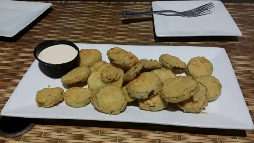 Cindy From 96.1 The Eagle Tries Fried Pickles In Myrtle Beach [VIDEO]