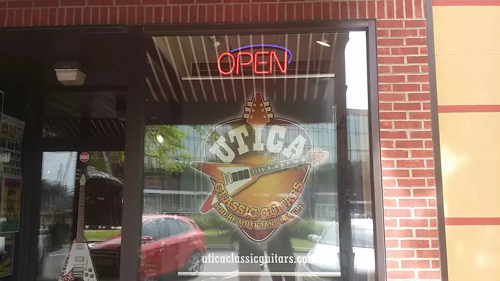 A Second With Cindy – Utica Classic Guitars