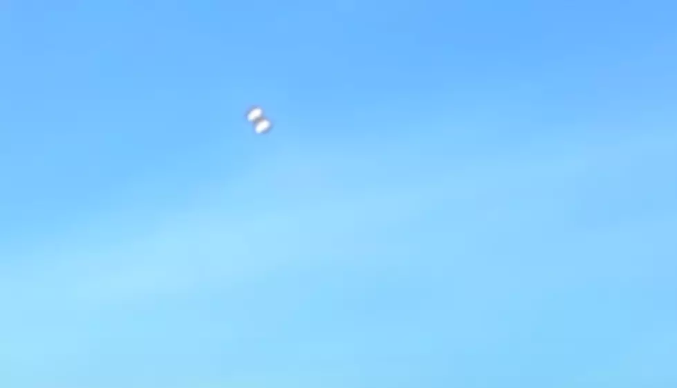 2 White Orbs Reported Over The Skies Of Utica