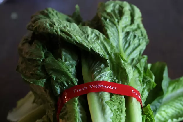 CDC Says &#8216;Romaine Lettuce Is Now Safe To Eat&#8217;