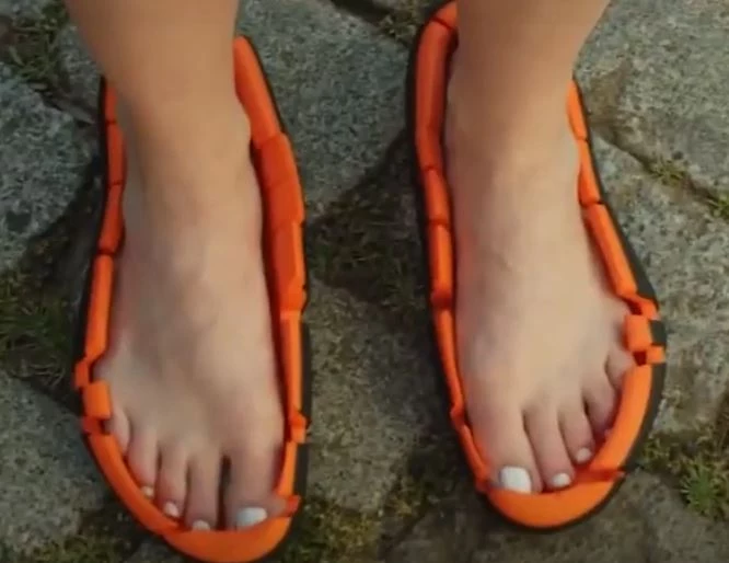 strapless flip flops