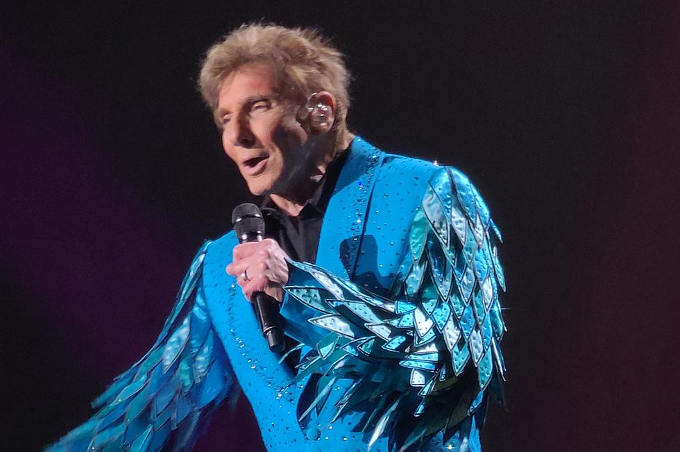 New York Imagery Propelled Manilow To His Only Grammy Award