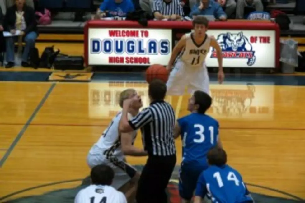 Cody Holds Off Douglas&#8217; Comeback Bids [VIDEO]