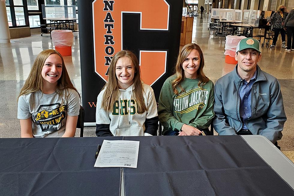 Natrona&#8217;s Cami Langley Signs with Black Hills St. for Golf