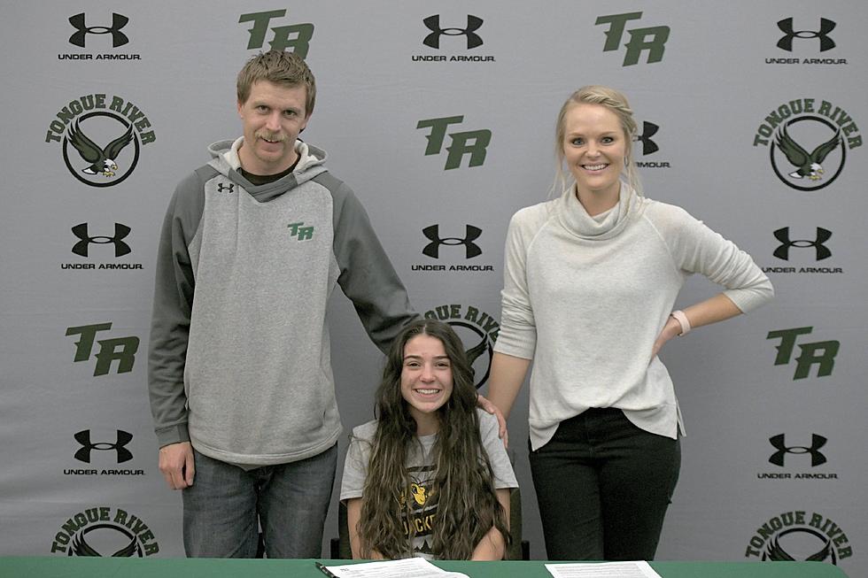 Tongue River's Maddy Hill Signs with Black Hills State