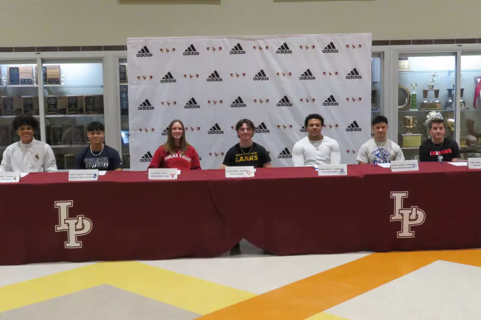 Seven Laramie High School Student Athletes Sign for College