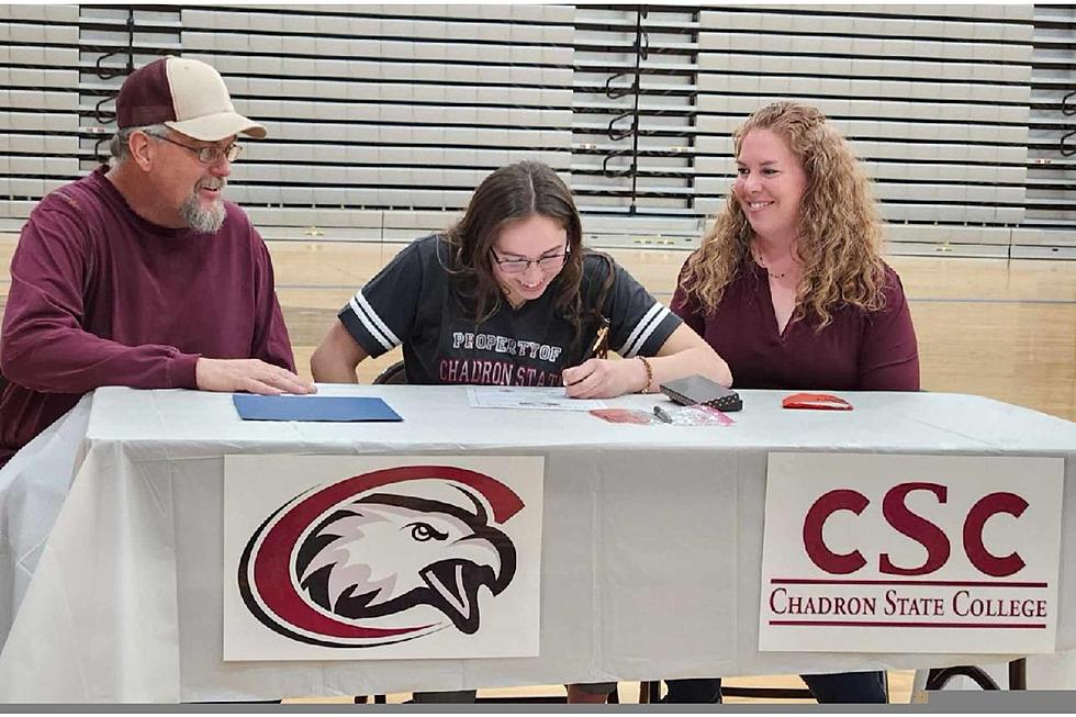 Thunder Basin's Chaylin Riley Inks at Chadron State for Wrestling