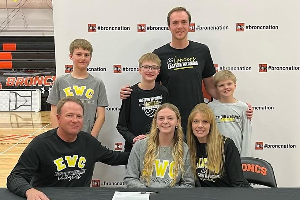 Savannah Kirkbride of Burns Signs with EWC for Volleyball