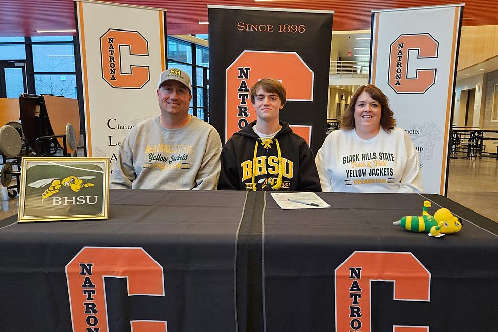 Natrona’s Bridger Anderson Signs with Black Hills St. for Track