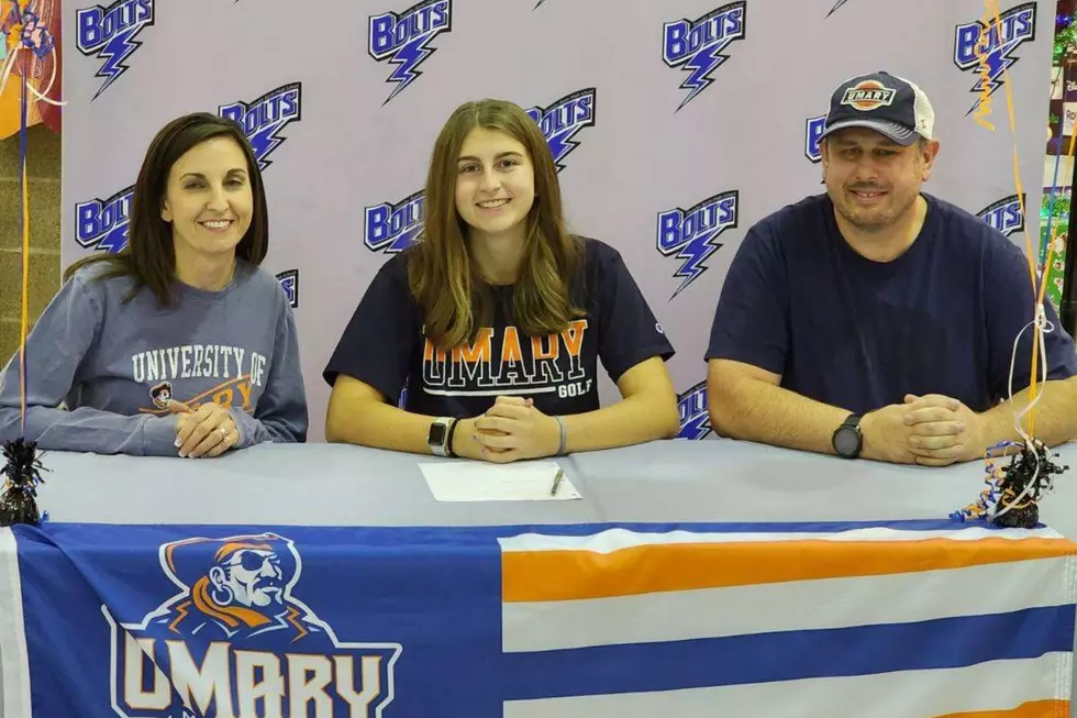 Gillette’s Alyssa Harcharik is Heading to the Univ. of Mary for Golf