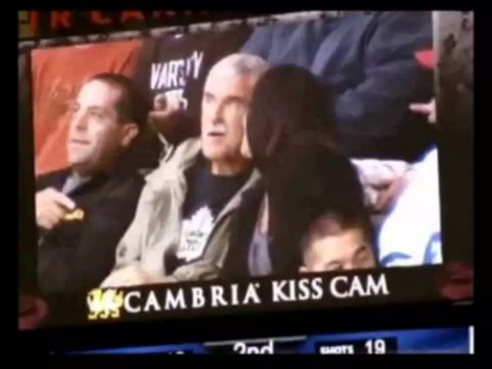 Kiss Cam FAIL [VIDEO]