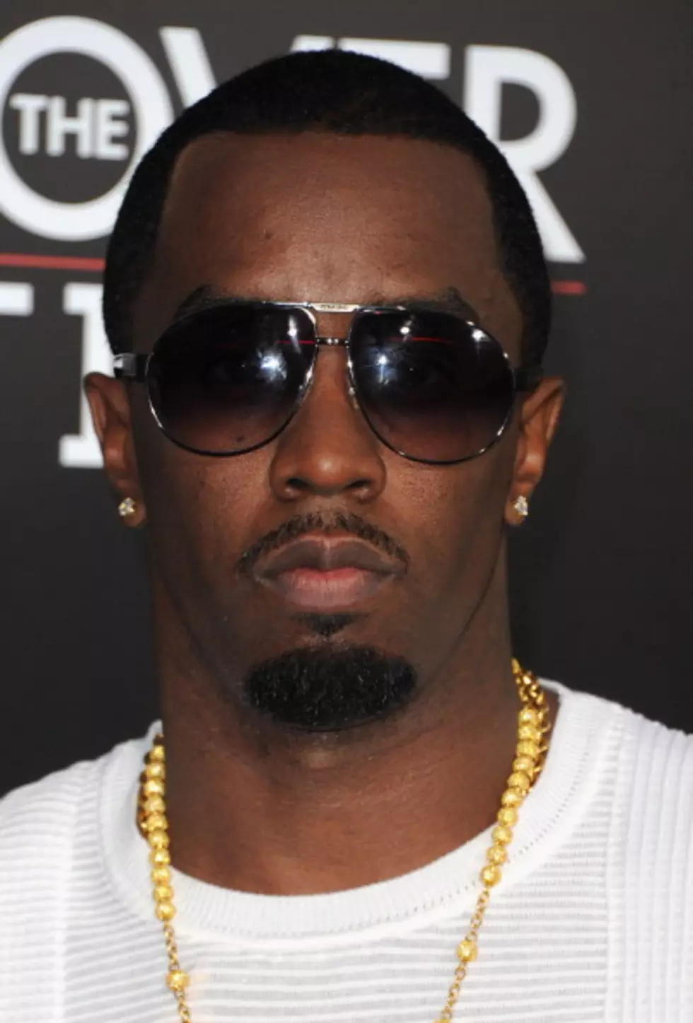 Sean Combs Is Stupid &#8211; What Hot Wings Thinks [AUDIO]