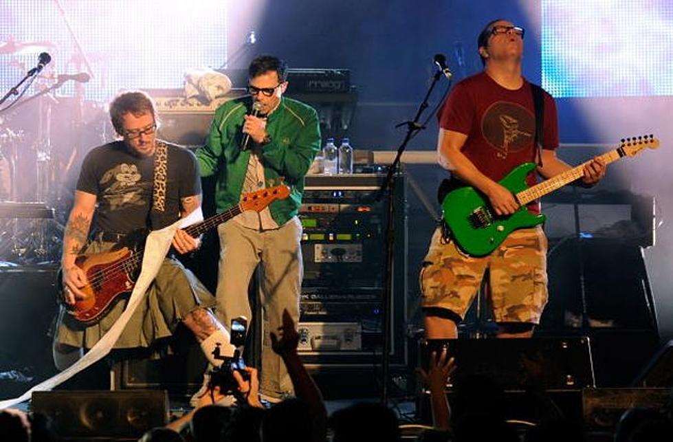 Weezer, Dinosaur Jr., Sebadoh, More to Headline First Ever Weezer Cruise