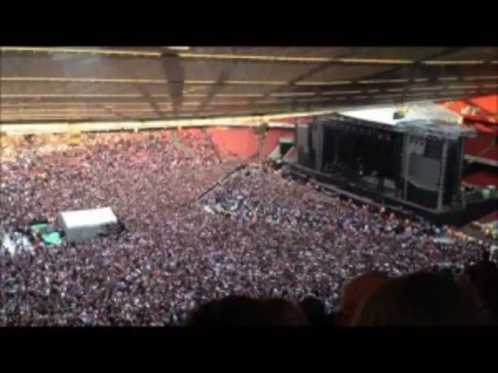 60,000 People Spontaneously Sing &#8216;Bohemian Rhapsody&#8217; At Green Day Concert [FBHW]