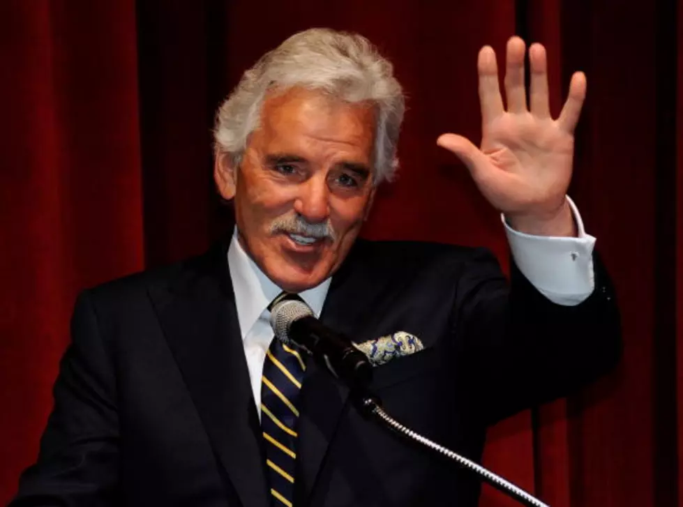 Free Beer And Hot Wings Remember Dennis Farina&#8217;s Old Style Beer Commercials [FBHW]