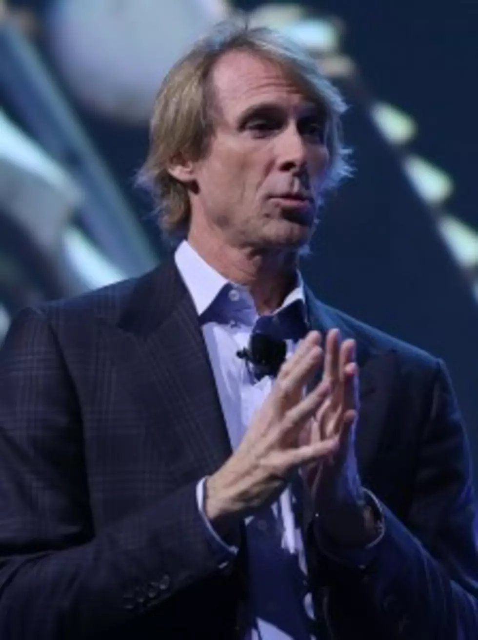 Free Beer &#038; Hot Wings: Director Michael Bay Melts Down On Stage at CES [Video]