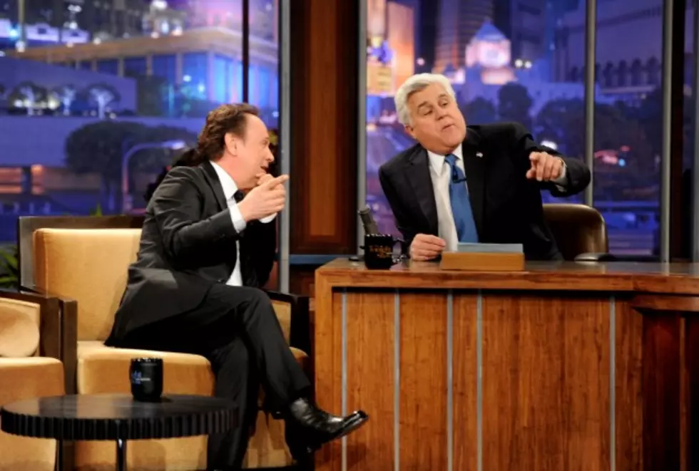 Free Beer &#038; Hot Wings: Jay Leno&#8217;s Emotional &#8216;Tonight Show&#8217; Goodbye [Video]