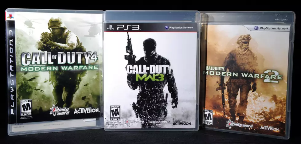 60-Year-Old Grandpa Playing Modern Warfare [Video]