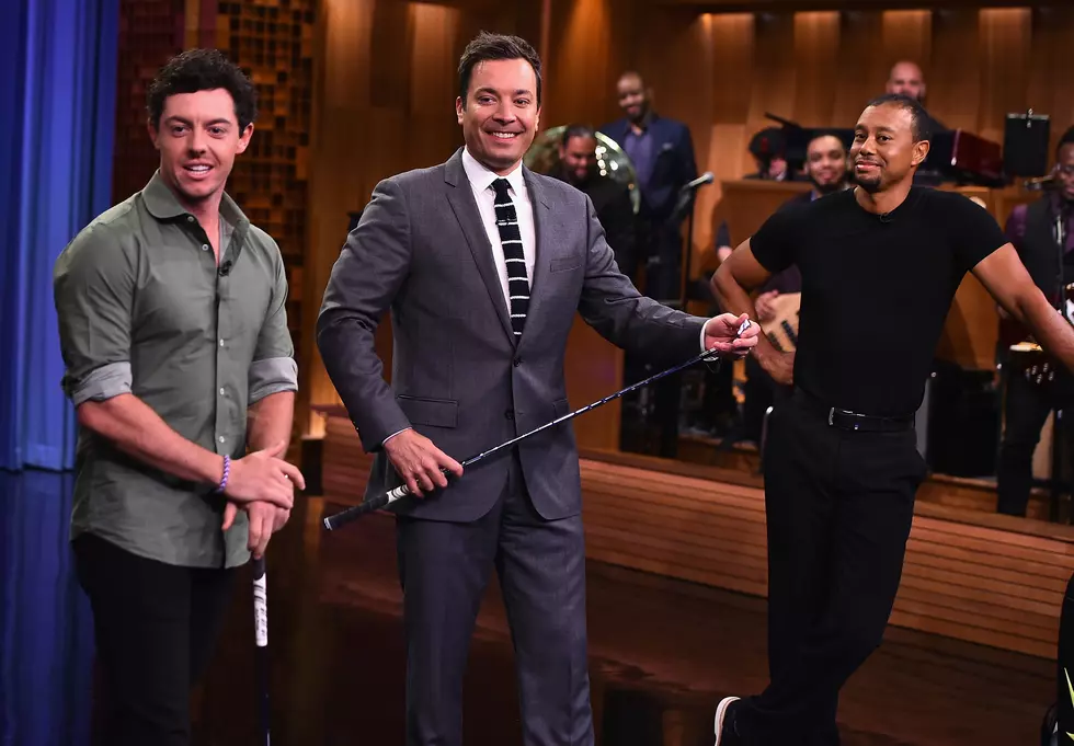 Free Beer & Hot Wings: Jimmy Fallon Takes On Rory McIlroy In Chipping Contest With Tiger Woods As Caddy [Video]