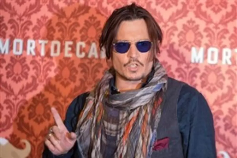 Johnny Depp Dresses as Jack Sparrow and Brings Smiles to Children [Video]
