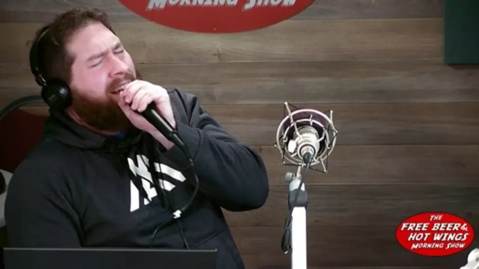 Producer Joe Sings &#8216;What&#8217;s Up?&#8217; by 4 Non Blondes [Video]