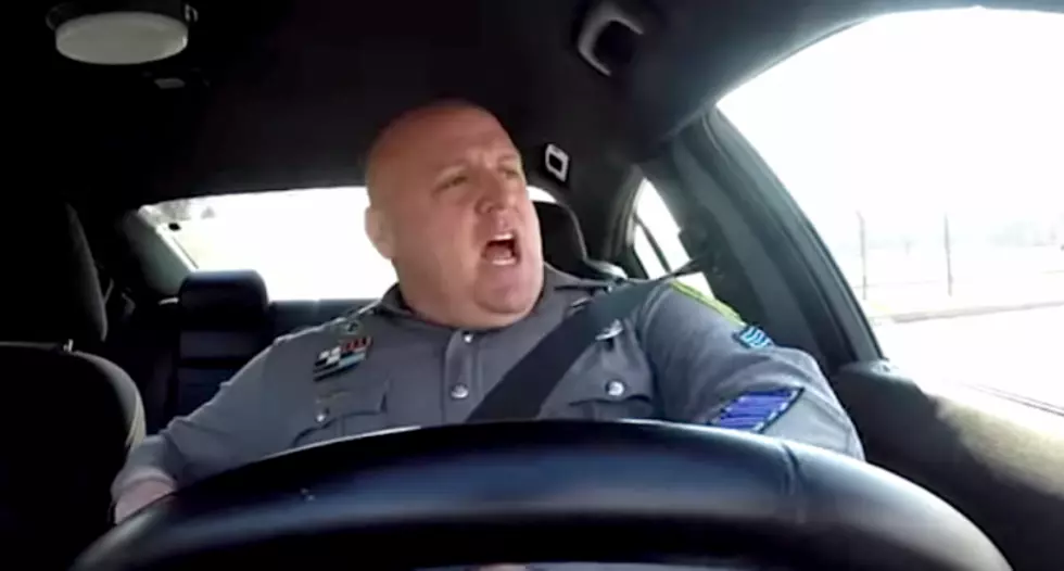 Cop Sings, Dances to &#8216;Shake It Off&#8217; While On Patrol [Video]